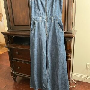 Levi's Women's Classic Blue Denim Overalls size Large